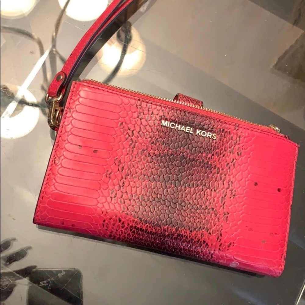 Wristlet